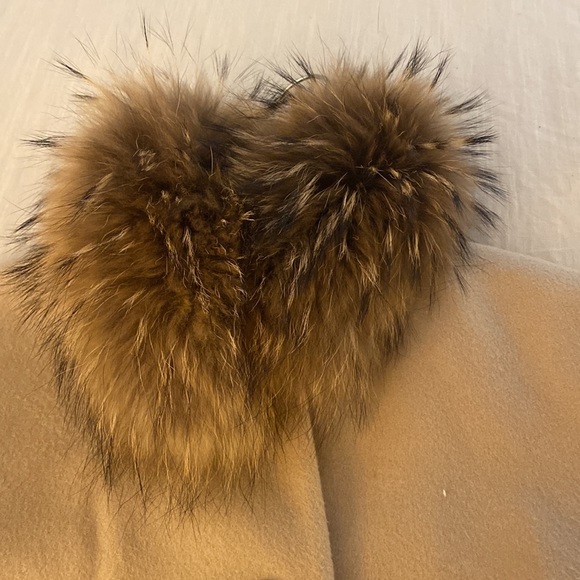 Ann Taylor Wool Camel Coat Fur Collar - Picture 2 of 9